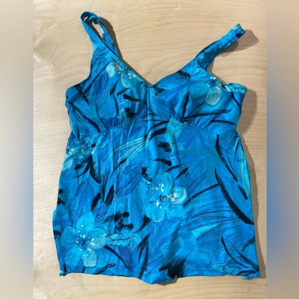 Maxine of Hollywood One Piece Swimsuit 22W (BX)